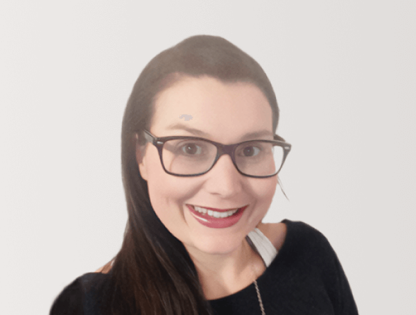 Headshot-Myra_Ayre